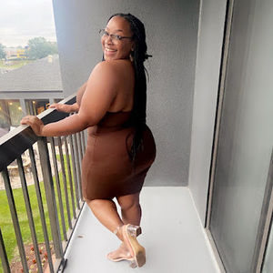 Meet your Posher, Bryana